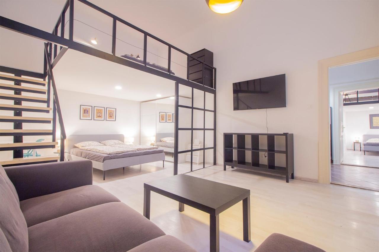 Industrial Double Loft Apartment ブダペスト エクステリア 写真